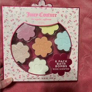 Juicy Couture Floral Bath Bomb Set